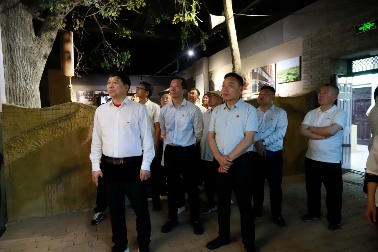 砥礪初心使命，汲取奮進(jìn)力量丨花花牛乳業(yè)集團(tuán)黨委組織開(kāi)展學(xué)習(xí)“焦裕祿精神”主題黨日活動(dòng)