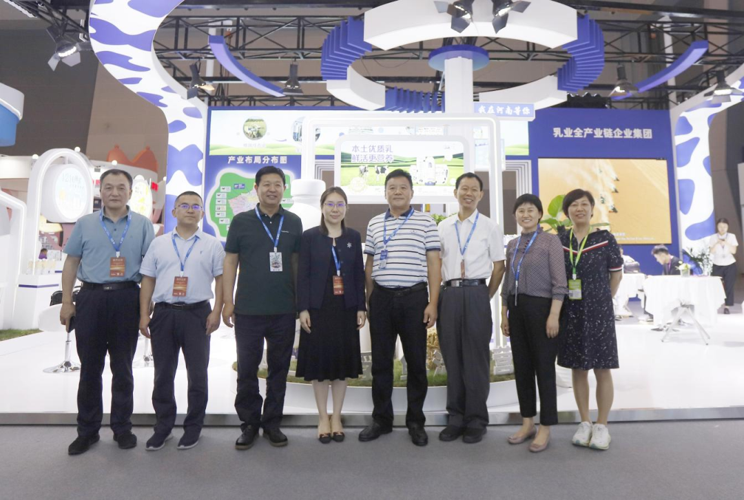 啟航新征程 點(diǎn)亮新賽道丨花花牛乳業(yè)集團(tuán)參加第十四屆中國(guó)奶業(yè)大會(huì)暨D20峰會(huì)，榮獲“中國(guó)乳制品生產(chǎn)企業(yè)現(xiàn)代化等級(jí)5A級(jí)”評(píng)定殊榮