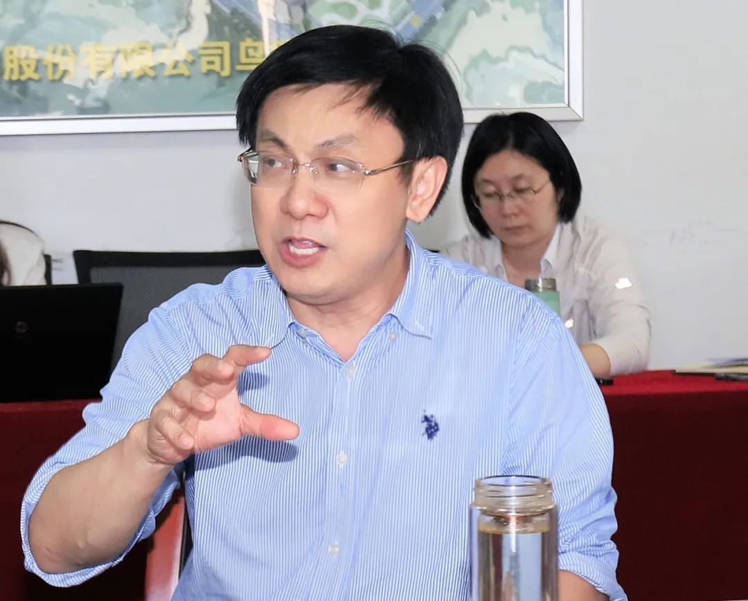 花花牛乳業(yè)集團(tuán)召開10月份營(yíng)銷工作會(huì)議 花花牛乳業(yè)集團(tuán)召開10月份營(yíng)銷工作會(huì)議