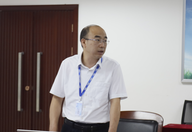 繼往開來 · 再創(chuàng)輝煌 | 花花牛乳業(yè)集團(tuán)召開9月營銷、養(yǎng)殖及飼料月度經(jīng)營工作會議