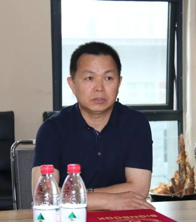 愛心奶情系學(xué)子，公益情溫暖人心—河南花花牛乳業(yè)集團(tuán)助力基金會“圓夢計(jì)劃?一杯奶”公益項(xiàng)目，愛心捐贈善款50萬元！