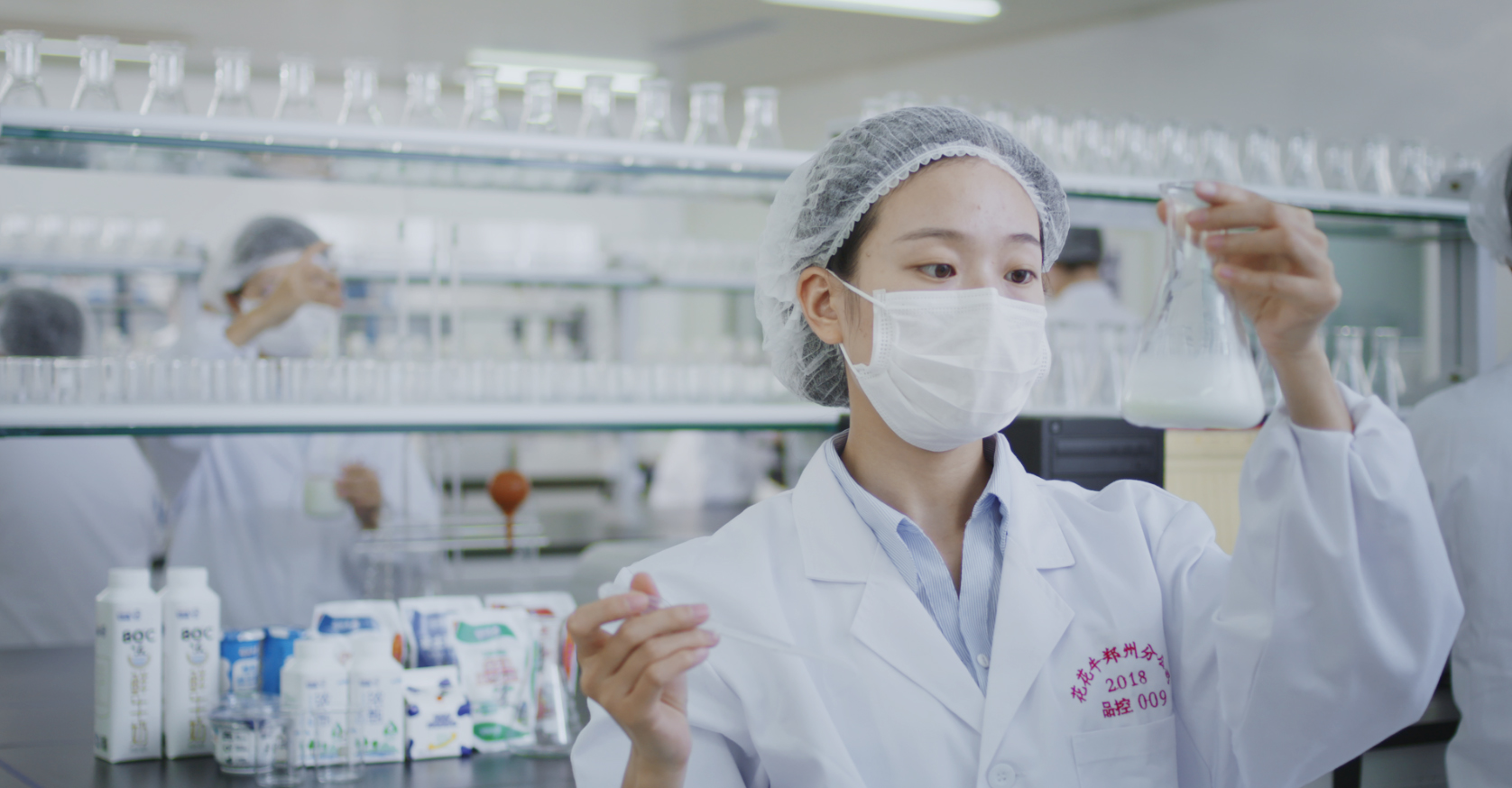 榮膺乳業(yè)三大金獎，花花牛以產業(yè)融合發(fā)展推進奶業(yè)高質量發(fā)展