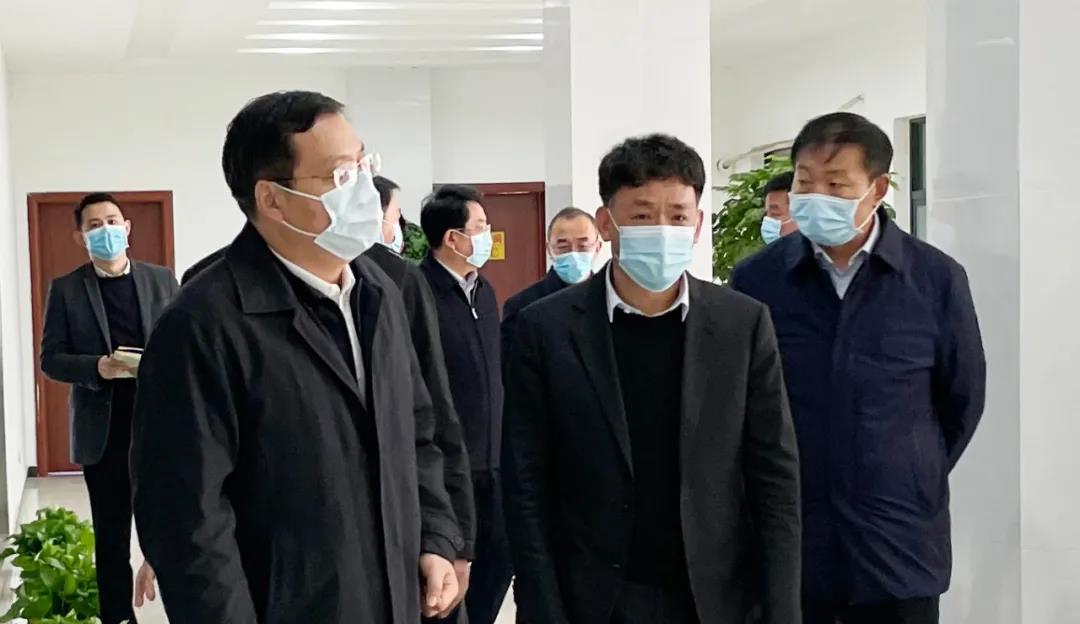 快訊 | 駐馬店市委副書(shū)記、市長(zhǎng)李躍勇一行蒞臨花花牛乳業(yè)集團(tuán)平輿瑞亞牧場(chǎng)調(diào)研