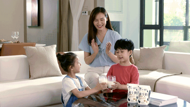 榮譽(yù) | 花花牛乳業(yè)集團(tuán)旗下七家子公司 獲評河南省“農(nóng)業(yè)產(chǎn)業(yè)化重點(diǎn)龍頭企業(yè)” 榮譽(yù) | 花花牛乳業(yè)集團(tuán)旗下七家子公司 獲評河南省“農(nóng)業(yè)產(chǎn)業(yè)化重點(diǎn)龍頭企業(yè)”