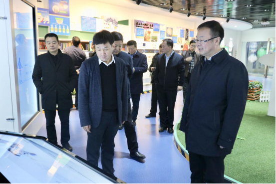 寧夏回族自治區(qū)農業(yè)農村廳黨組書記、廳長王剛一行蒞臨花花牛乳業(yè)集團調研