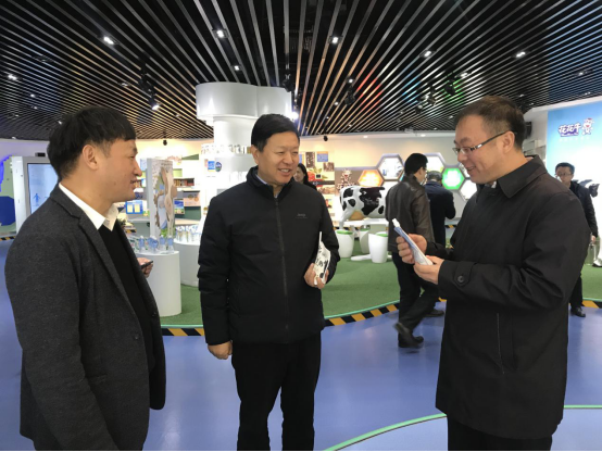 寧夏回族自治區(qū)農業(yè)農村廳黨組書記、廳長王剛一行蒞臨花花牛乳業(yè)集團調研