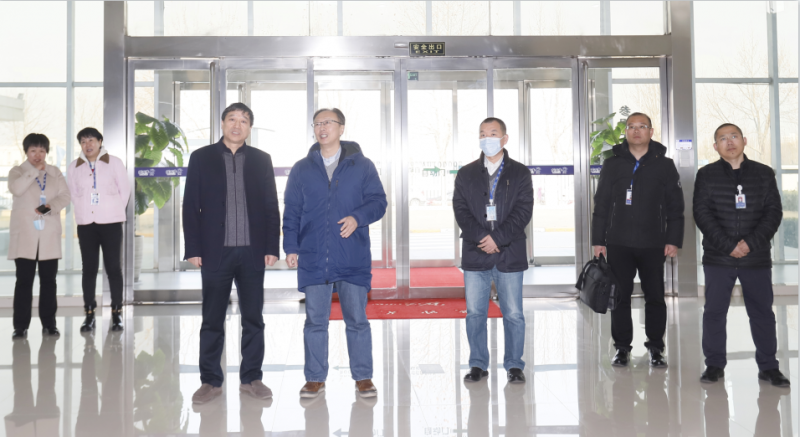 花花牛丨東北農(nóng)大食品學(xué)院院長(zhǎng)、中原食品實(shí)驗(yàn)室首席科學(xué)家姜毓君教授蒞臨花花牛乳業(yè)集團(tuán)調(diào)研