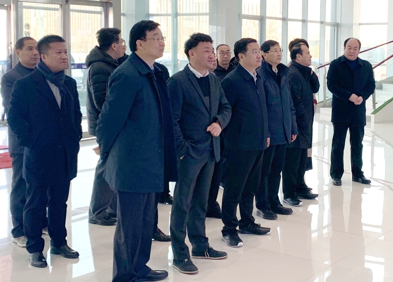 鄭州市委副書記、市長王新偉蒞臨花花牛乳業(yè)集團(tuán)調(diào)研