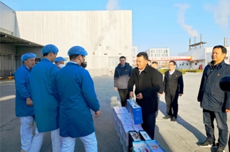 春節(jié)送溫暖，慰問(wèn)暖人心丨集團(tuán)黨委書(shū)記、董事長(zhǎng)慰問(wèn)春節(jié)期間堅(jiān)守崗位的一線職工